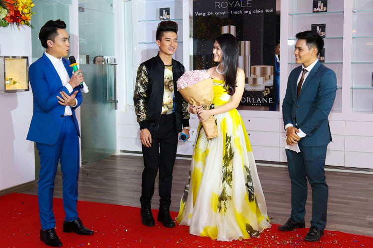 Ngoc Thanh Tam quyen ru voi mot khoe vai tran-Hinh-8